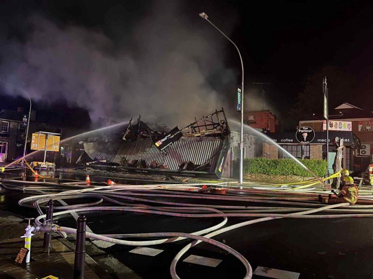 Fire on Vulcan St Photo Rob Pollock 3