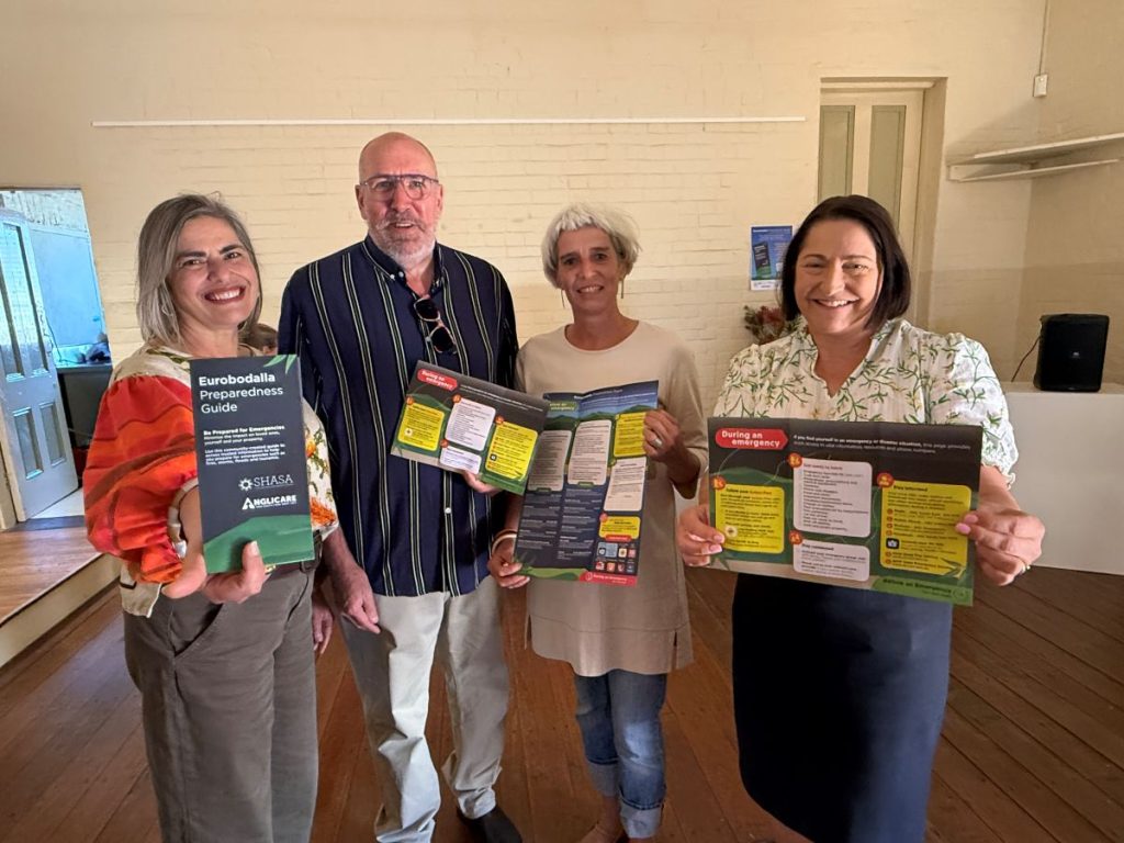 Sandra Makdessi, Brett Henderson, Von Hutcheson from the Project team at the Eurobodalla Preparedness Guide and Fiona Phillips MP at the launch